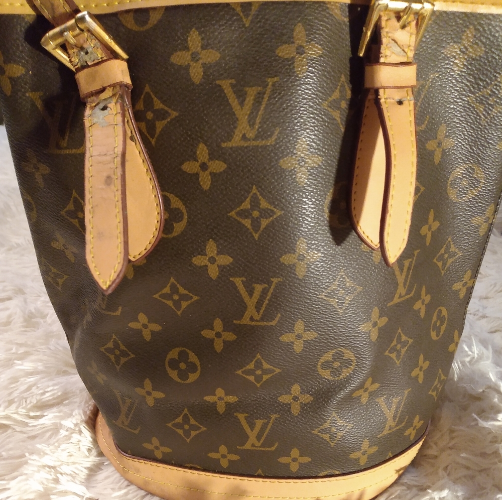 Louis Vuitton Bucket